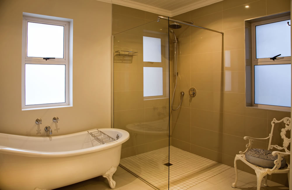 room-02-76be70132384b57cda9c499342b0261a.jpg room-02-76be70132384b57cda9c499342b0261a.jpg