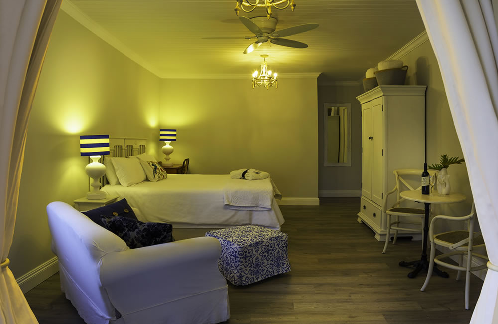 room-02-e1ff350f802594881b5f8144c0e2d02c.jpg room-02-e1ff350f802594881b5f8144c0e2d02c.jpg